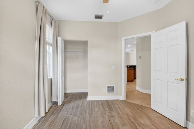 21 Largo Way, Boynton Beach, FL 33426