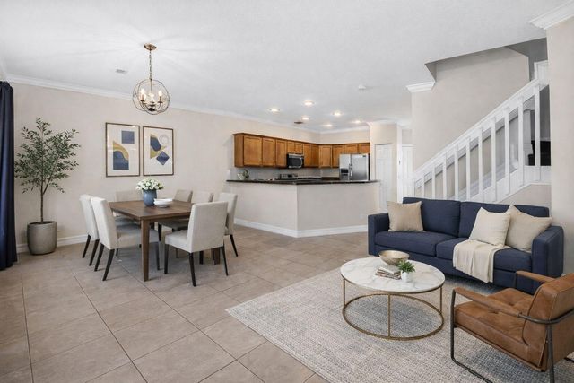 21 Largo Way, Boynton Beach, FL 33426