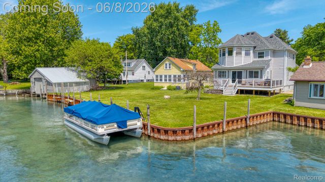 401 Pointe Tremble Road, Algonac, MI 48001