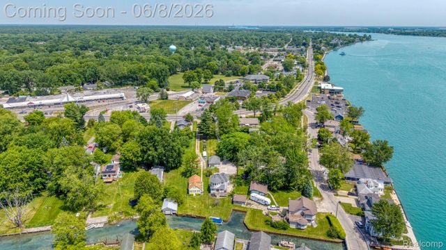 401 Pointe Tremble Road, Algonac, MI 48001