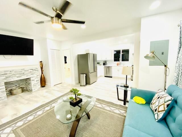 701 NE 17 Way, Fort Lauderdale, FL 33304