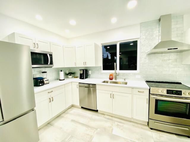 701 NE 17 Way, Fort Lauderdale, FL 33304
