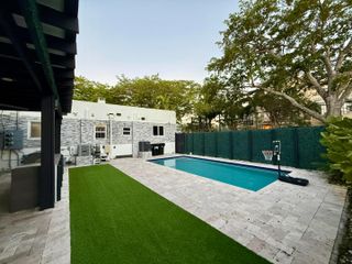 701 NE 17 Way, Fort Lauderdale, FL 33304