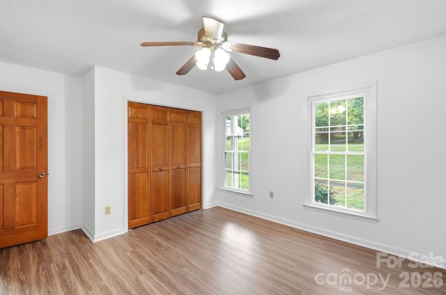 10211 Meadow Hollow Drive, Charlotte, NC 28227