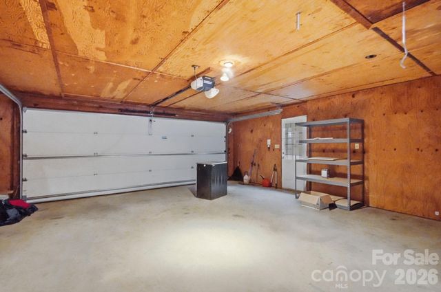 10211 Meadow Hollow Drive, Charlotte, NC 28227