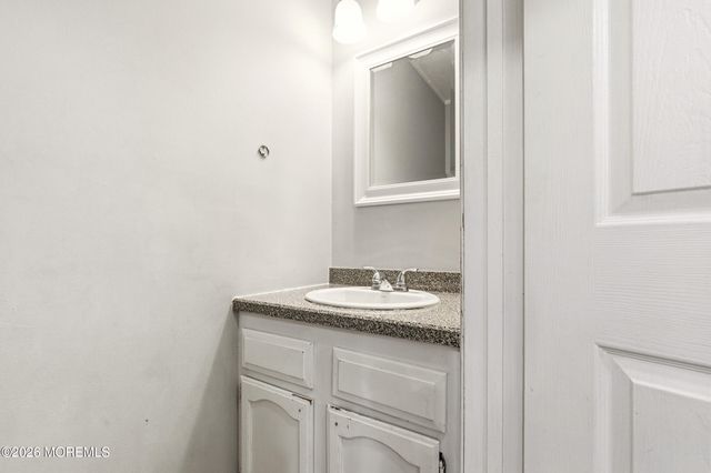 549 Woodbine Lane, Lakewood, NJ 08701