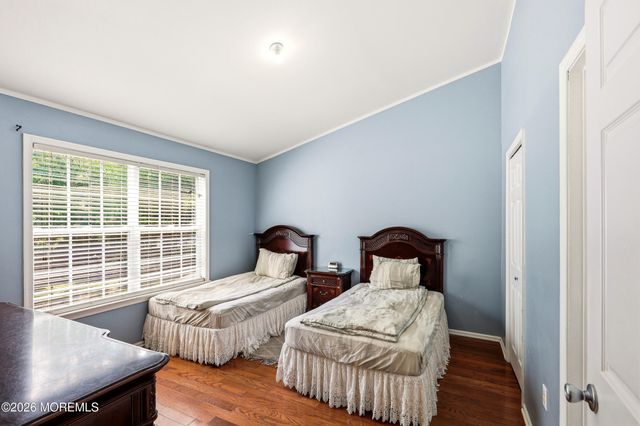 549 Woodbine Lane, Lakewood, NJ 08701
