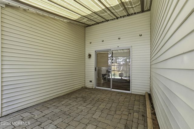 549 Woodbine Lane, Lakewood, NJ 08701