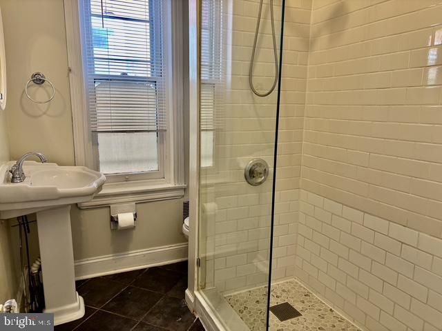 2503 CARPENTER ST, Philadelphia, PA 19146