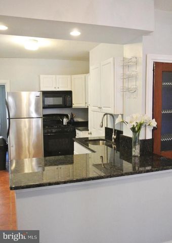 2503 CARPENTER ST, Philadelphia, PA 19146