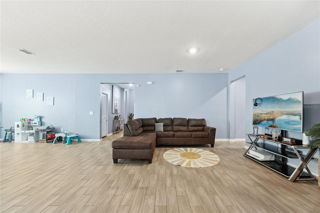 6282 LAKEPINE STREET, St Cloud, FL 34771