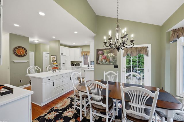 48574 Red Oak Drive, Shelby Twp, MI 48315