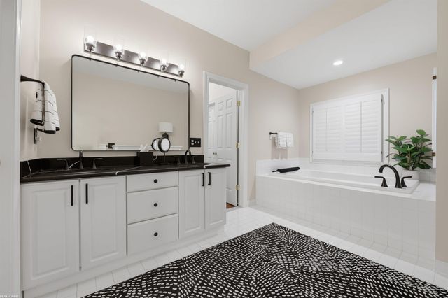 48574 Red Oak Drive, Shelby Twp, MI 48315