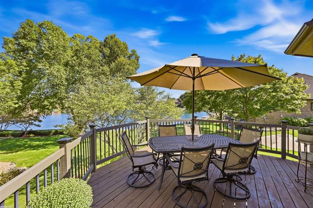 48574 Red Oak Drive, Shelby Twp, MI 48315