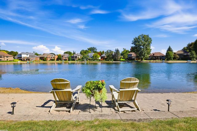 48574 Red Oak Drive, Shelby Twp, MI 48315