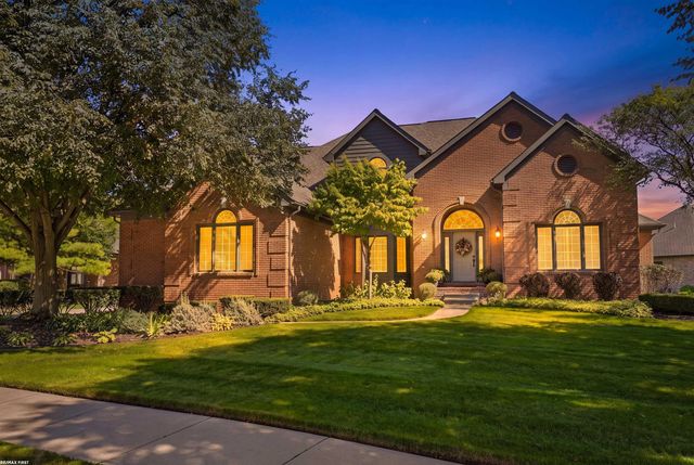 48574 Red Oak Drive, Shelby Twp, MI 48315