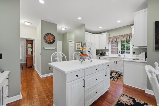 48574 Red Oak Drive, Shelby Twp, MI 48315