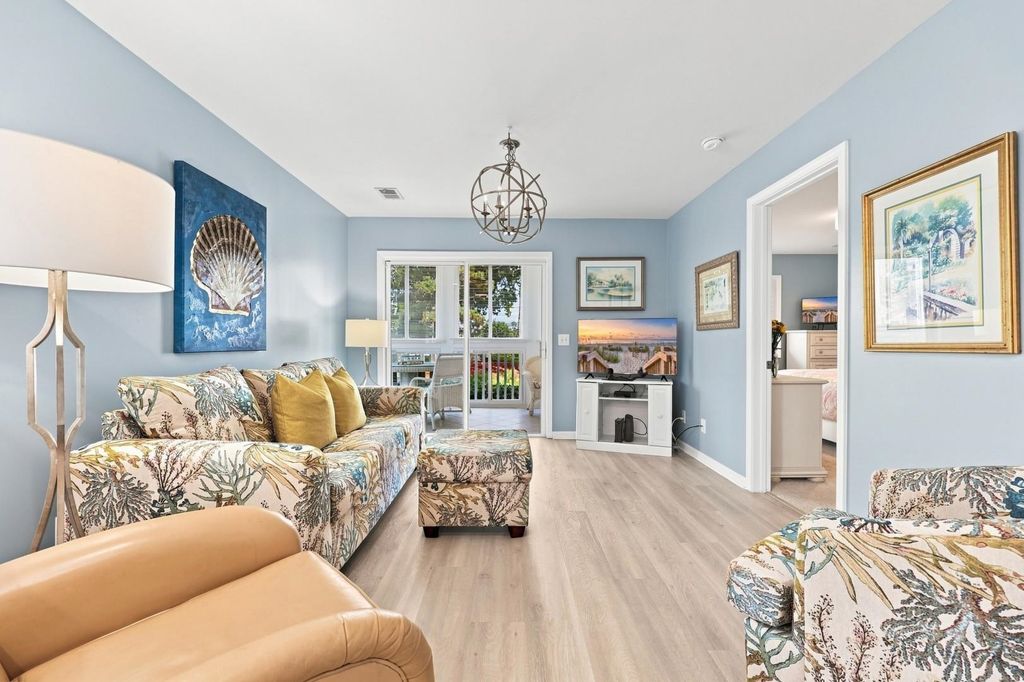 1900 Duffy St Unit F1, North Myrtle Beach, SC 29582 — photo 4