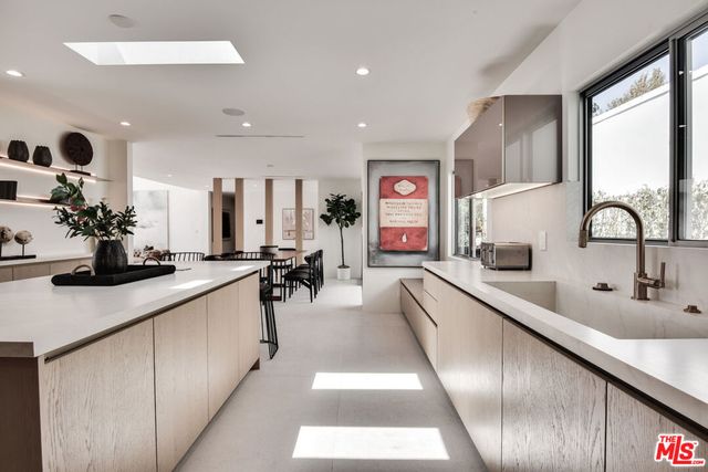 8908 Alto Cedro Drive, Beverly Hills, CA 90210