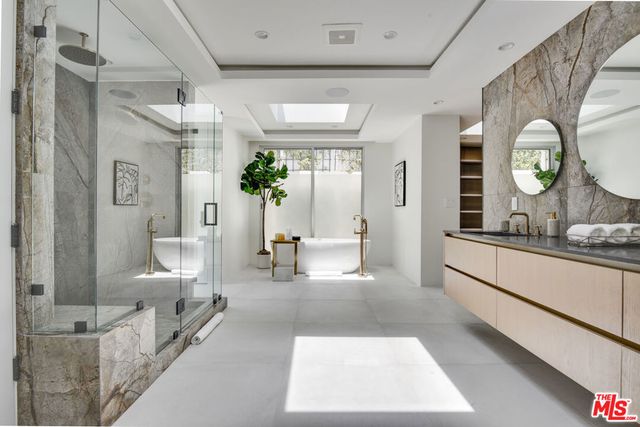 8908 Alto Cedro Drive, Beverly Hills, CA 90210