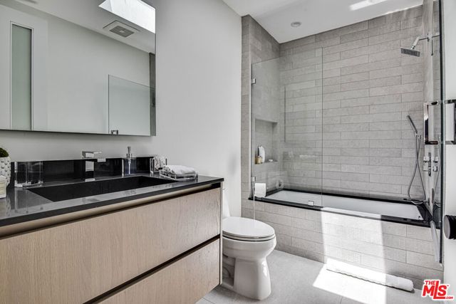 8908 Alto Cedro Drive, Beverly Hills, CA 90210