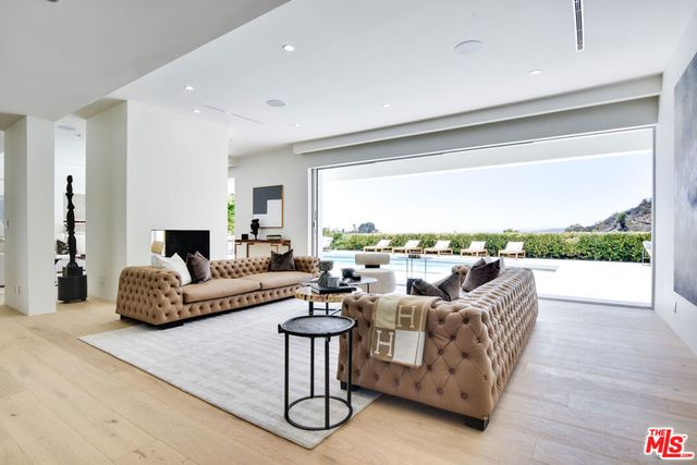 8908 Alto Cedro Drive, Beverly Hills, CA 90210