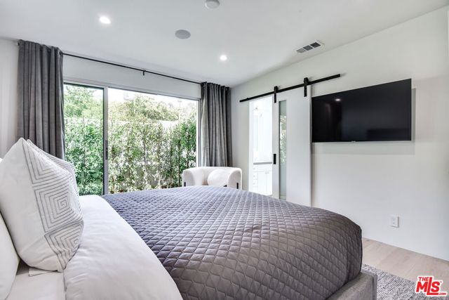 8908 Alto Cedro Drive, Beverly Hills, CA 90210