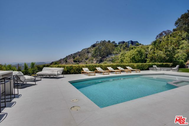8908 Alto Cedro Drive, Beverly Hills, CA 90210