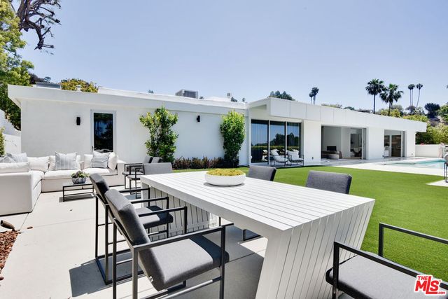 8908 Alto Cedro Drive, Beverly Hills, CA 90210