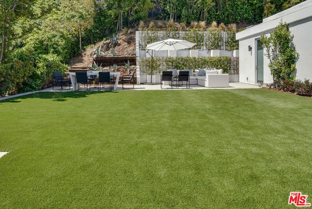8908 Alto Cedro Drive, Beverly Hills, CA 90210