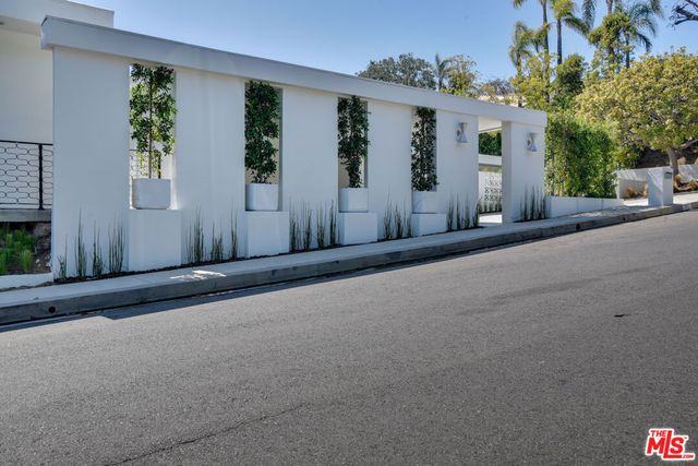8908 Alto Cedro Drive, Beverly Hills, CA 90210
