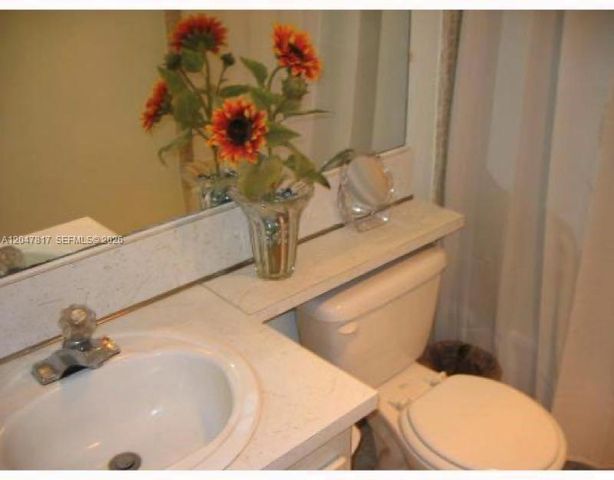 215 Sussex K 215 215, West Palm Beach, FL 33417