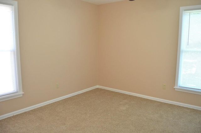 1127 Queens Place Street, Kansas City, MO 64131