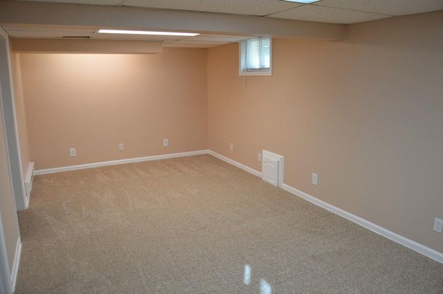 1127 Queens Place Street, Kansas City, MO 64131