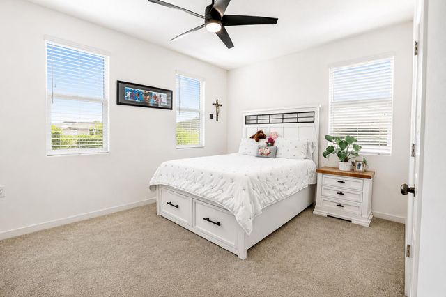 4242 Hampton Way, Clovis, CA 93619