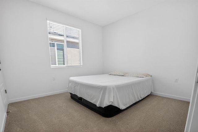 4242 Hampton Way, Clovis, CA 93619