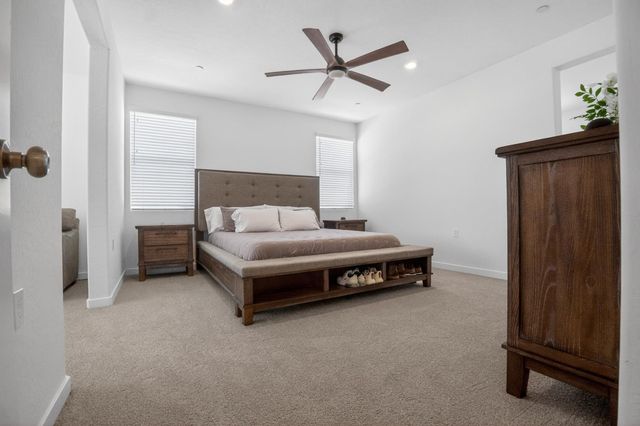 4242 Hampton Way, Clovis, CA 93619