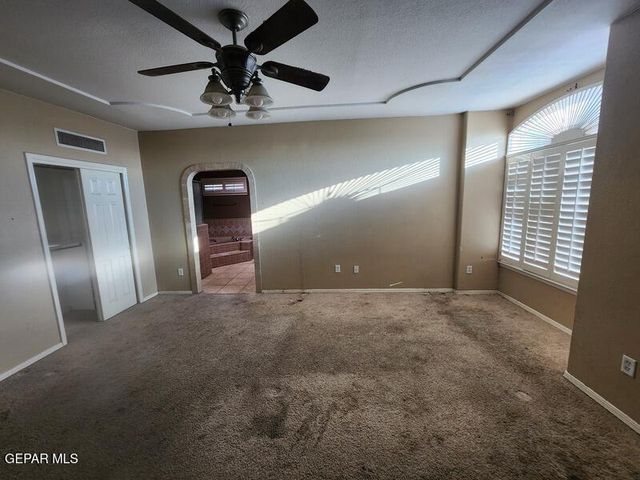 13455 Emerald Cove Way, Horizon City, TX 79928