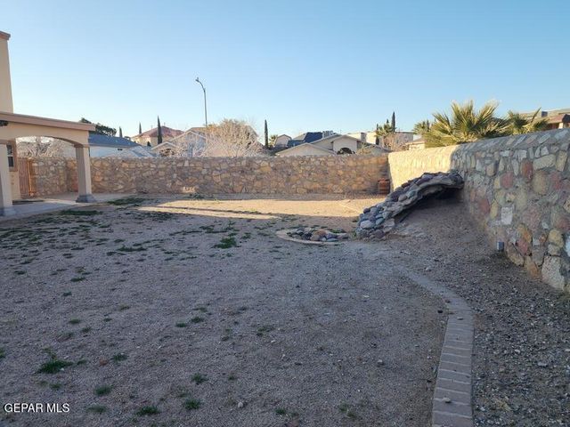 13455 Emerald Cove Way, Horizon City, TX 79928