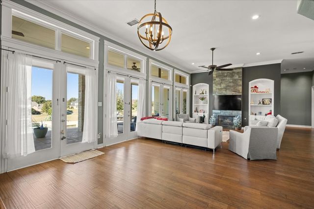 7613 Eagle Ridge Circle, Fort Worth, TX 76179