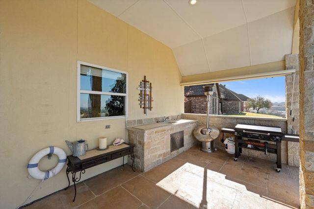 7613 Eagle Ridge Circle, Fort Worth, TX 76179