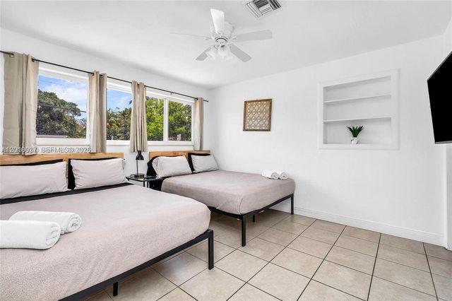 2501 NE 209th Ter, Miami, FL 33180