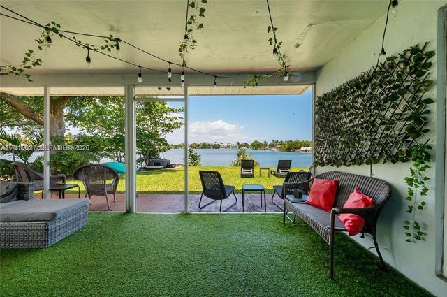 2501 NE 209th Ter, Miami, FL 33180