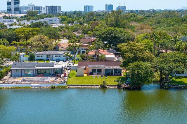 2501 NE 209th Ter, Miami, FL 33180