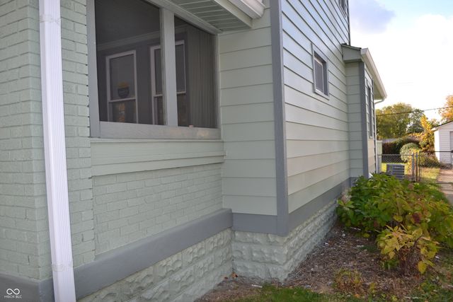 2742 Allen Avenue, Indianapolis, IN 46203