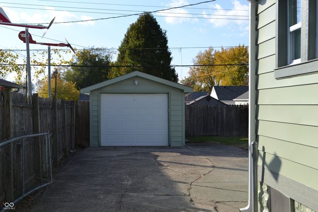 2742 Allen Avenue, Indianapolis, IN 46203