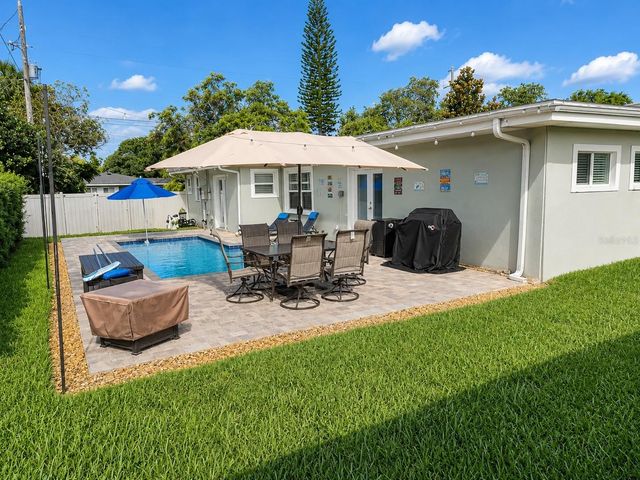 2001 MAGNOLIA DRIVE, Clearwater, FL 33764