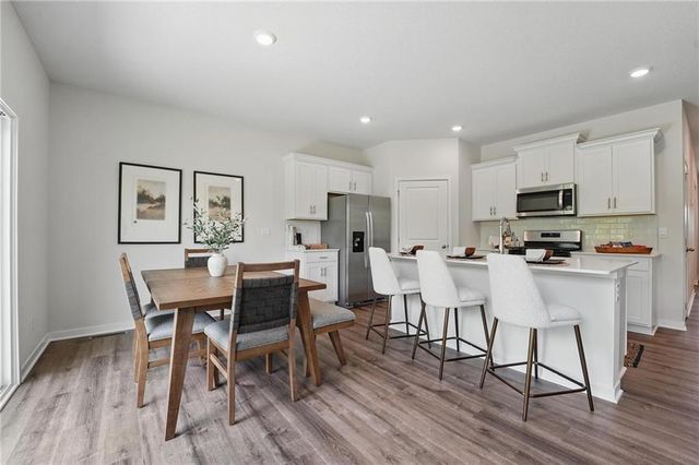 20906 W 190th Terrace, Spring Hill, KS 66083