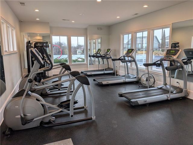 20906 W 190th Terrace, Spring Hill, KS 66083