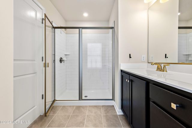 51 Melanie Way, 301, Manahawkin, NJ 08050